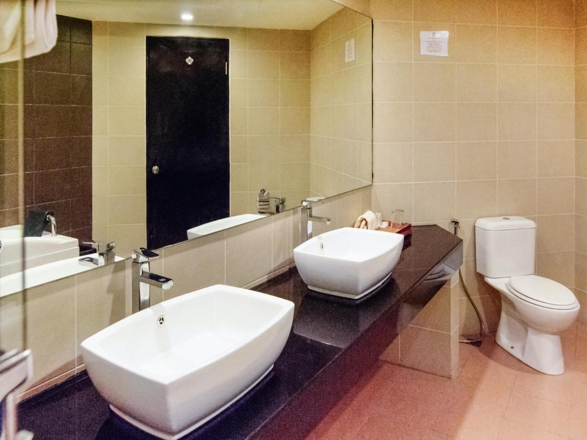 Oyo 89693 Perkasa Hotel Keningau Near Hospital Keningau Екстериор снимка
