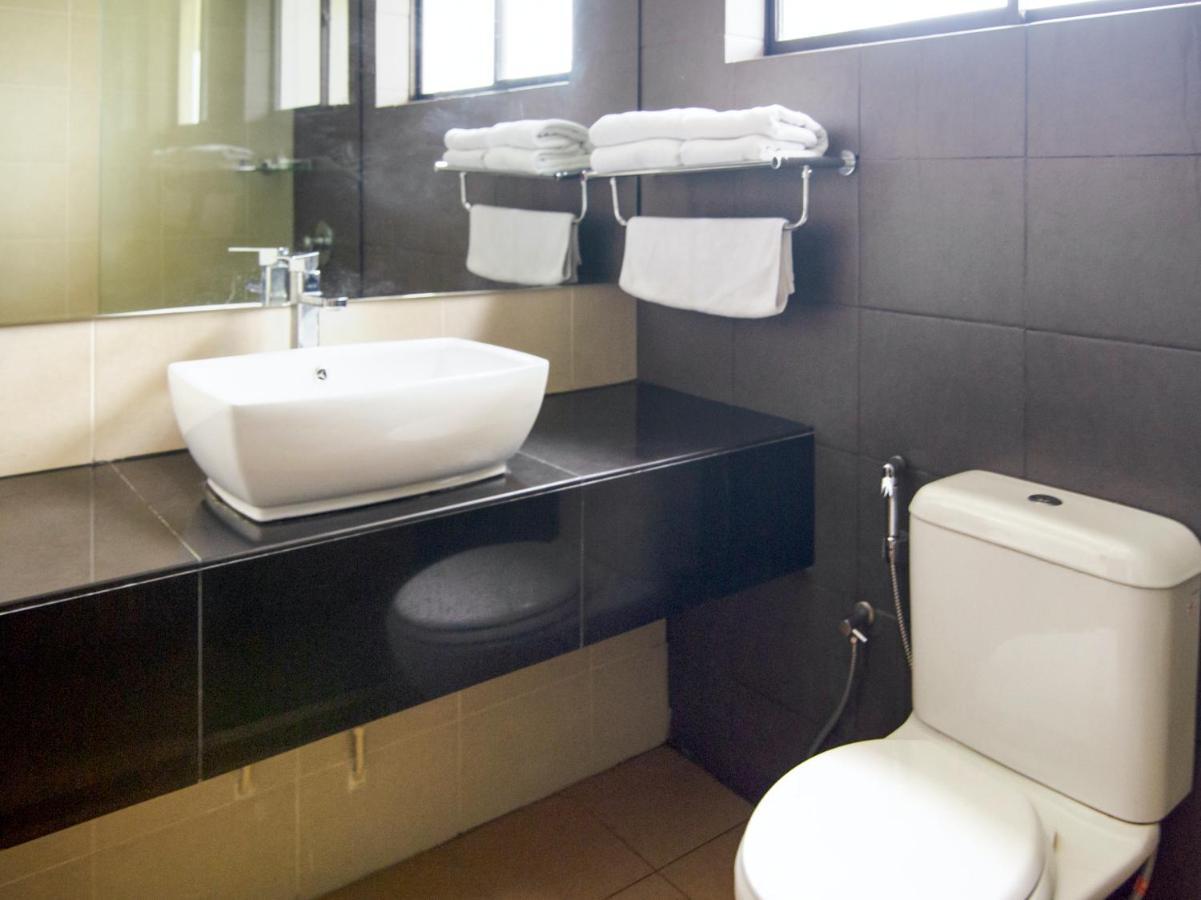 Oyo 89693 Perkasa Hotel Keningau Near Hospital Keningau Екстериор снимка